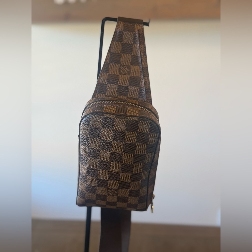 🤎🤎Louis Vuitton Geronimos Damier Ebene Crossbody Bag 🤎🤎